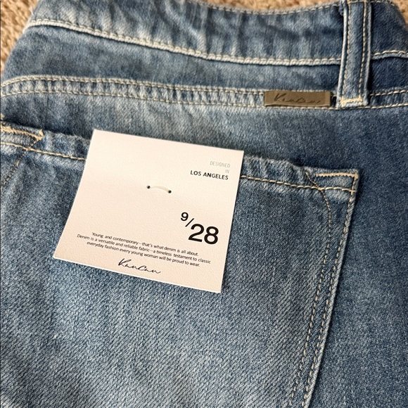 KanCan Women's Blue Distressed Skinny Jeans NWT Size 9/28 - Picture 6 of 8